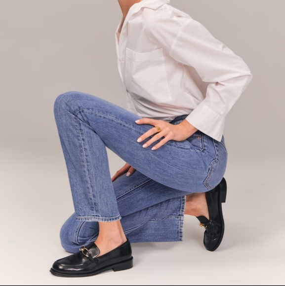 Curve Love Ultra High Rise 90s Straight Jean - Picture 3 of 10